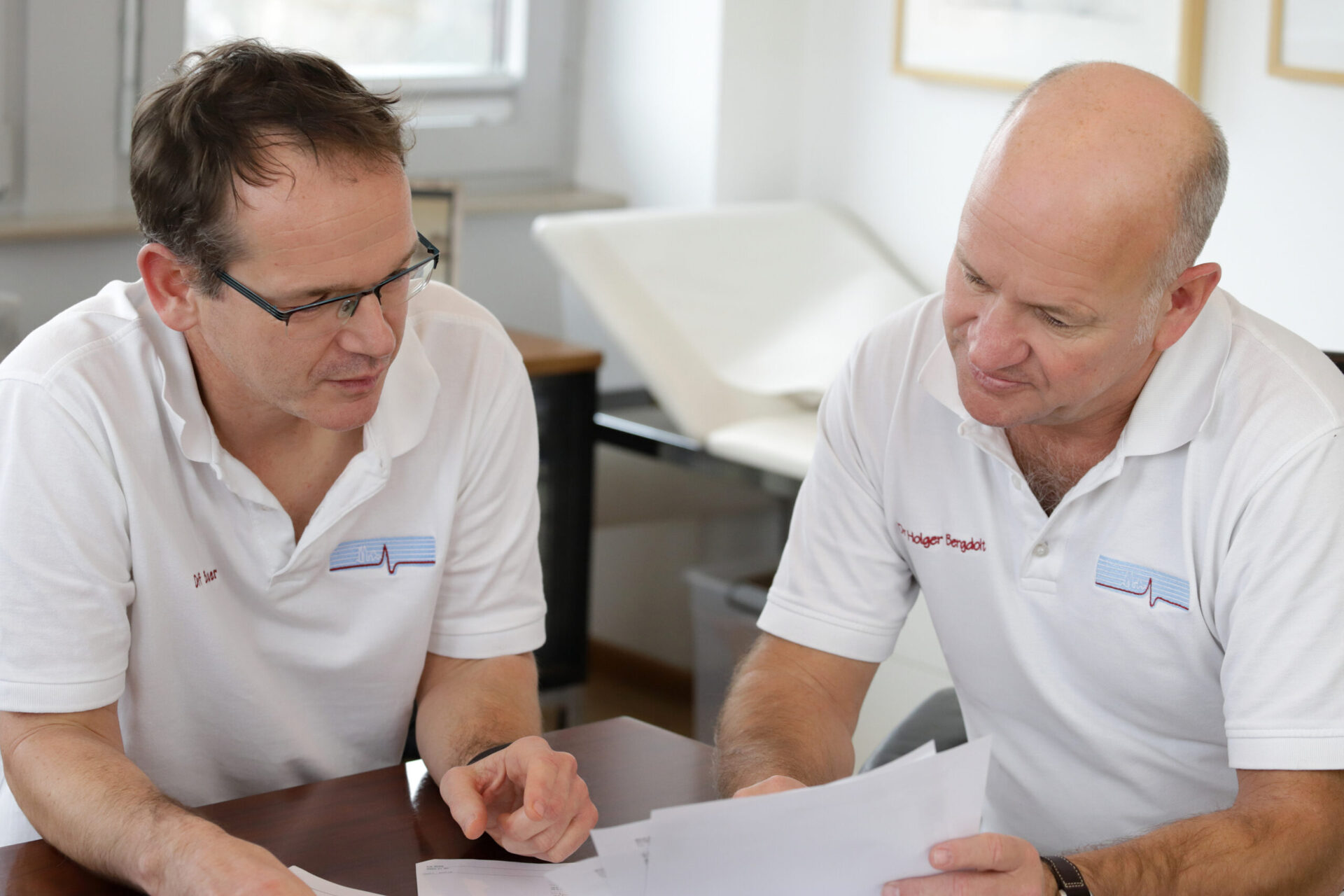 Karolin Klingspor Douglas Besprechung Bergdolt Bauer scaled 1 1